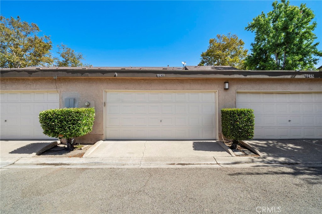 10853 Poly Court
