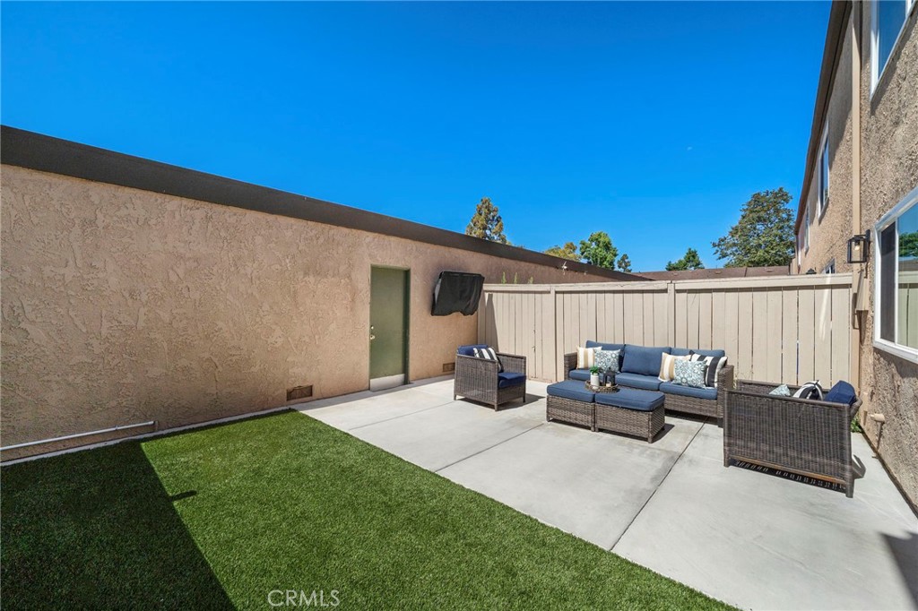 10853 Poly Court