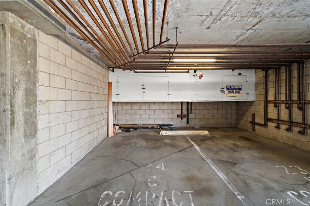 1100 Newport Avenue 404