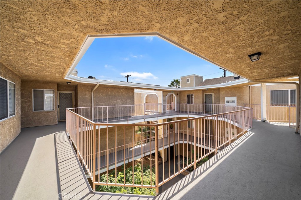 1100 Newport Avenue 404