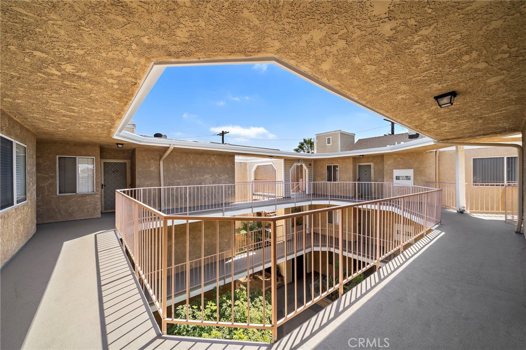 1100 Newport Avenue 404