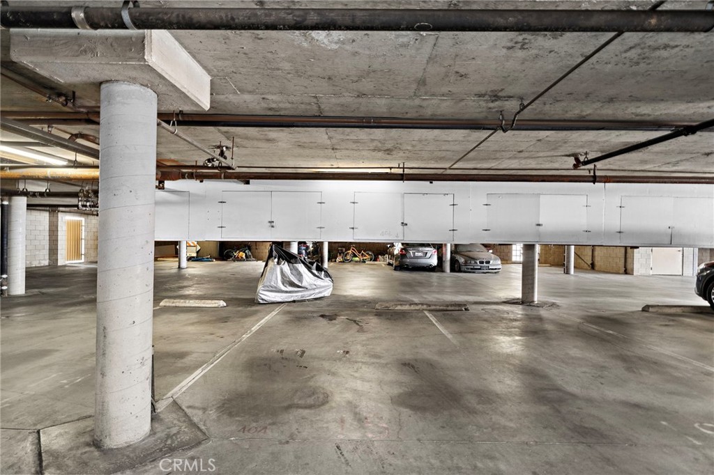 1100 Newport Avenue 404