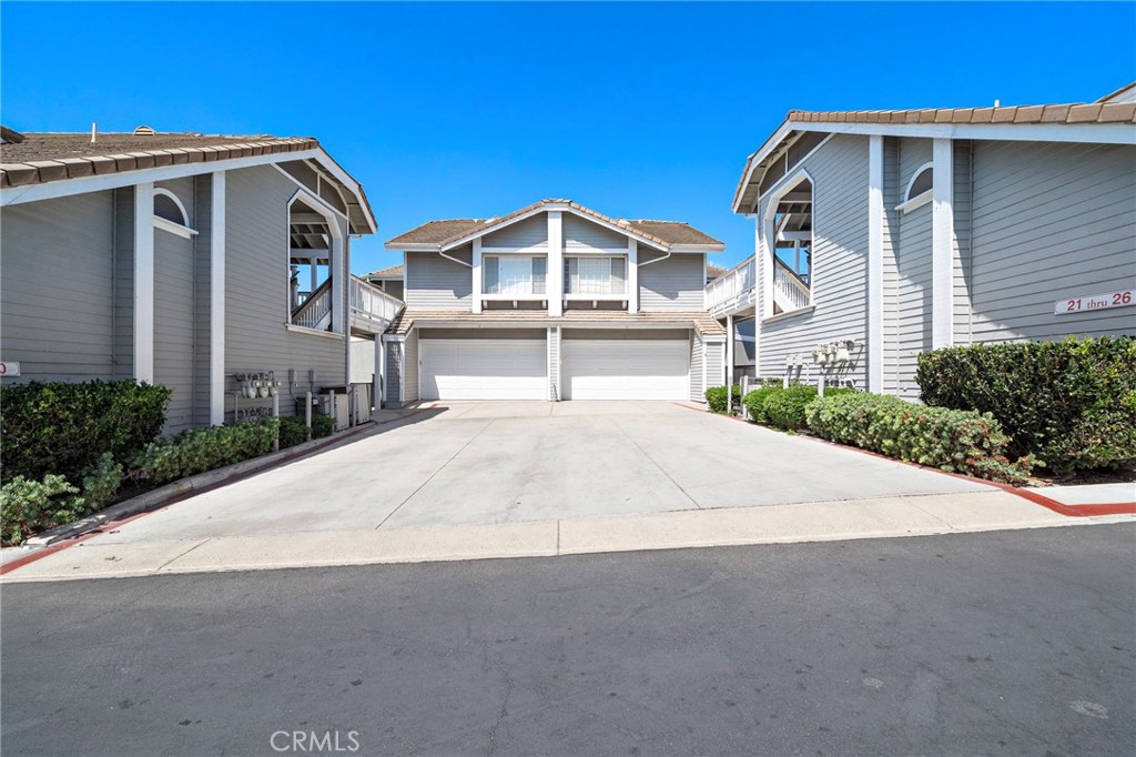 10361 Garden Grove Boulevard 25