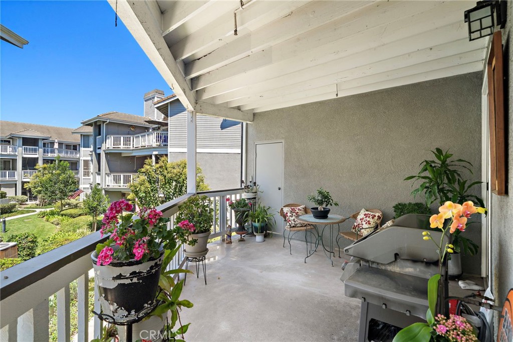 10361 Garden Grove Boulevard 25