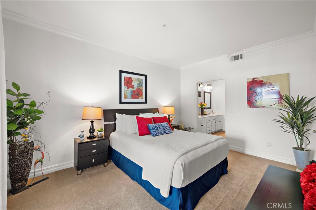 10361 Garden Grove Boulevard 25