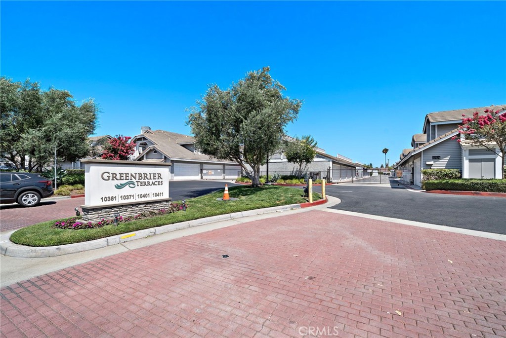 10361 Garden Grove Boulevard 25