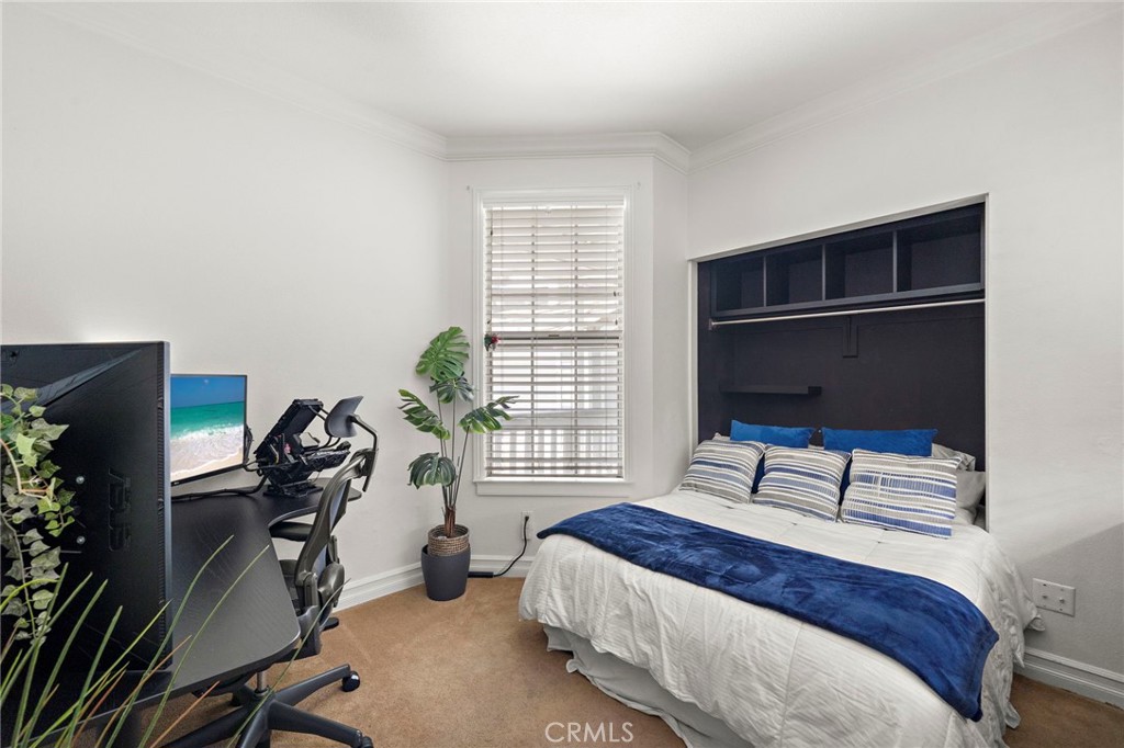 10361 Garden Grove Boulevard 25