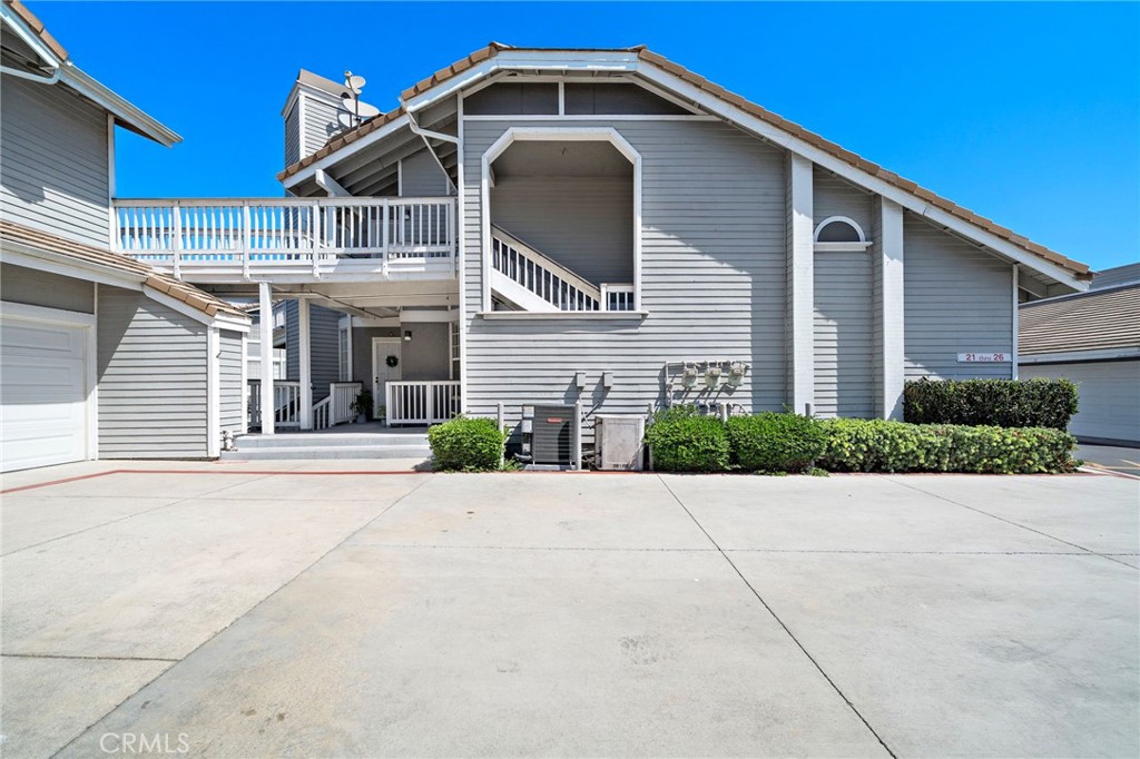 10361 Garden Grove Boulevard 25