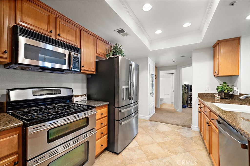 10361 Garden Grove Boulevard 25