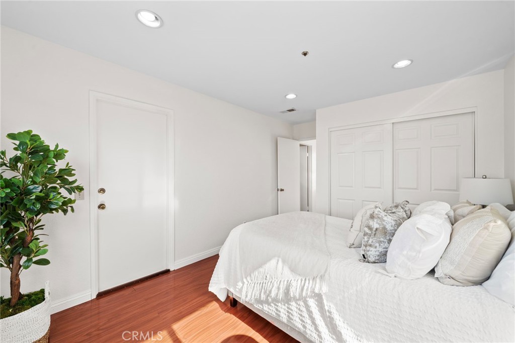 224 N Newhope Street 2