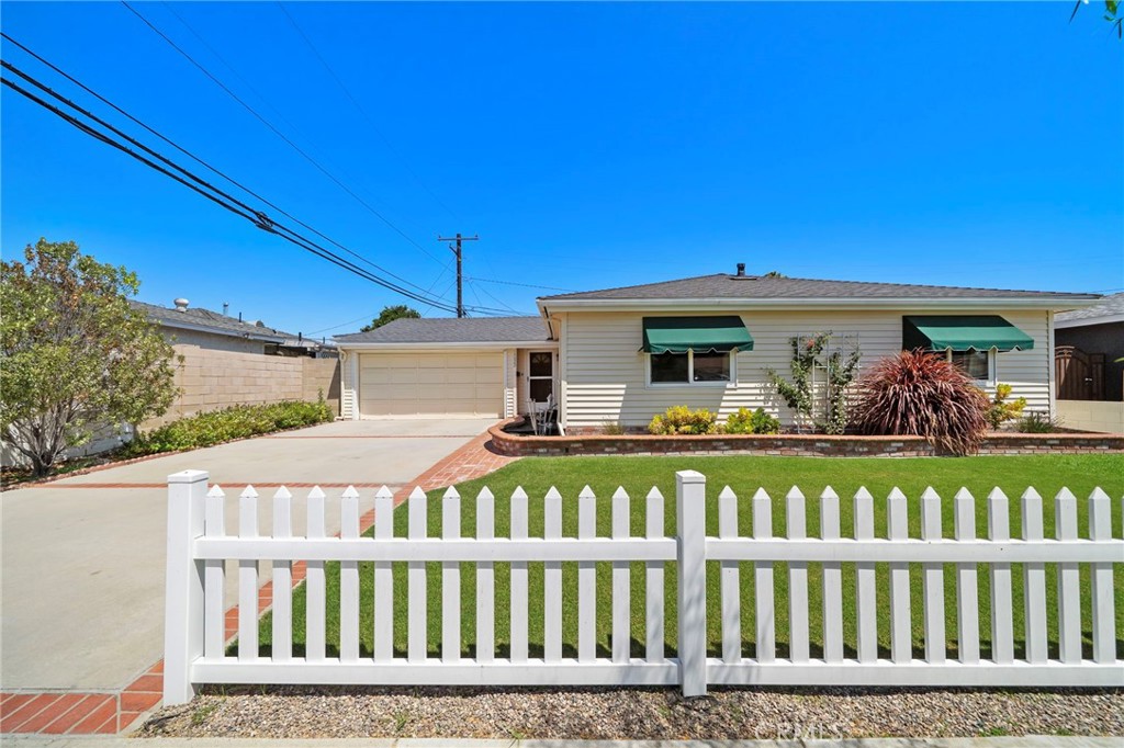 15022 Hunter Lane