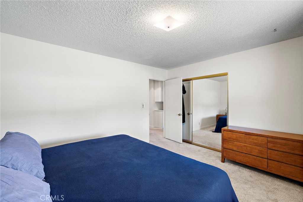 15022 Hunter Lane