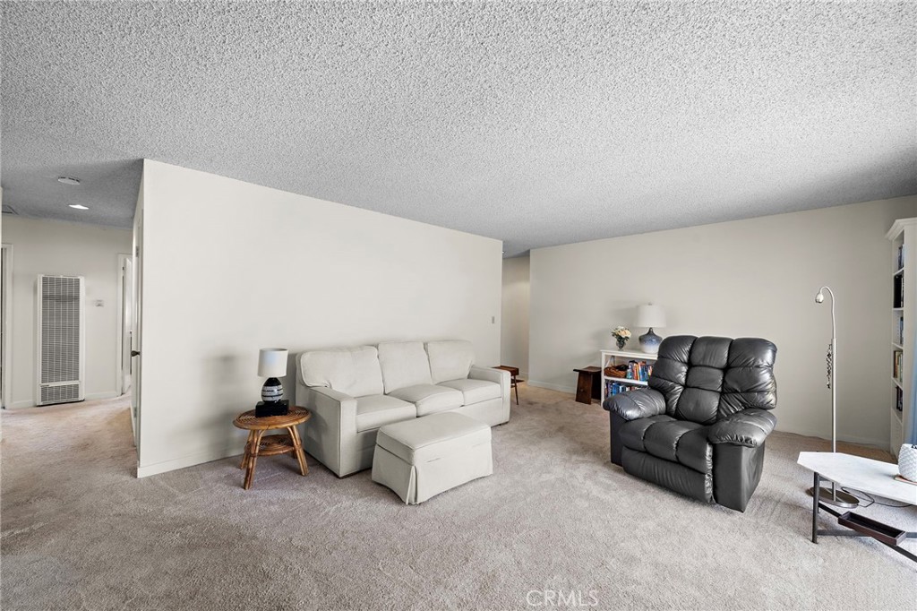 15022 Hunter Lane