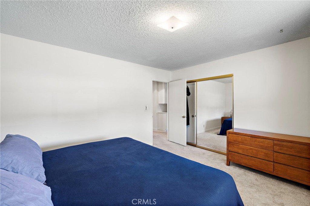 15022 Hunter Lane