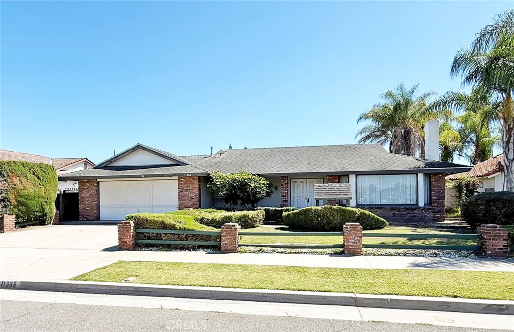 11386 Ivory Avenue