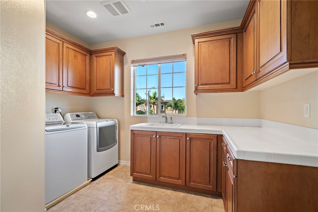 9042 Lemongrass Court