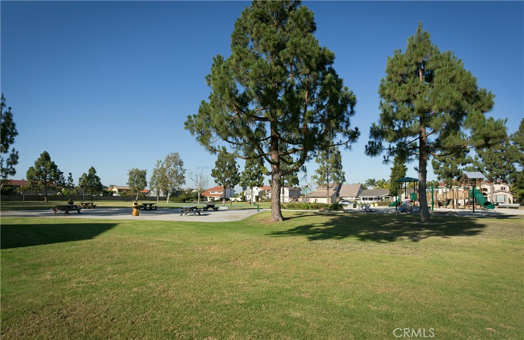 9042 Lemongrass Court