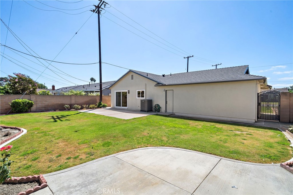 9413 Toucan Avenue