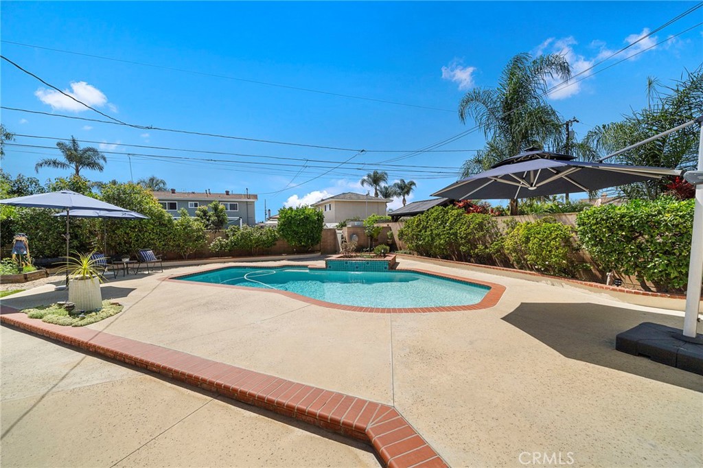 9690 Dove Circle