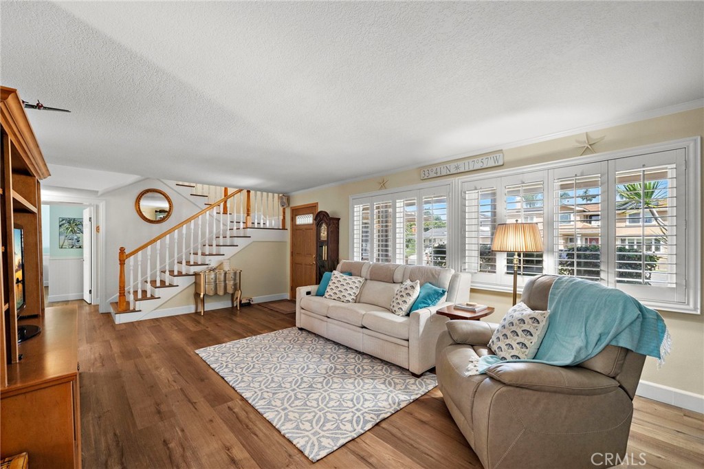 9690 Dove Circle