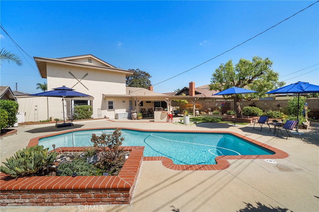 9690 Dove Circle