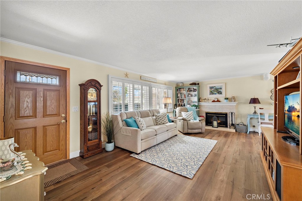 9690 Dove Circle