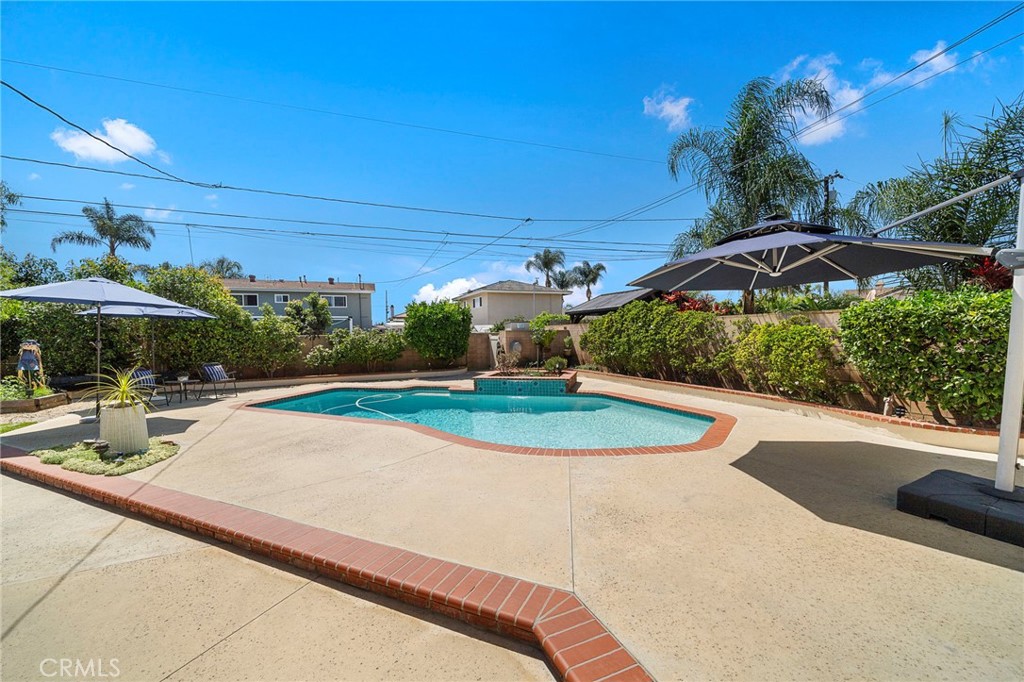 9690 Dove Circle