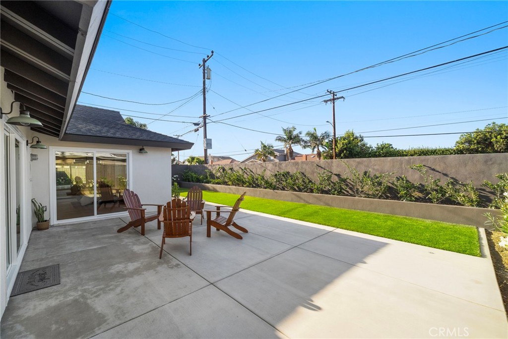 6841 Bonnie Drive