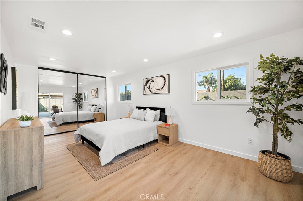 6841 Bonnie Drive