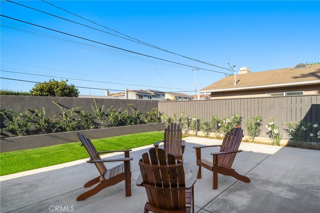 6841 Bonnie Drive