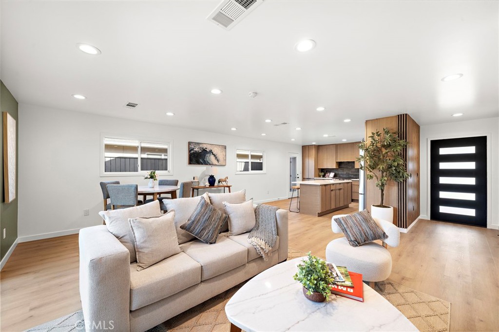 6841 Bonnie Drive