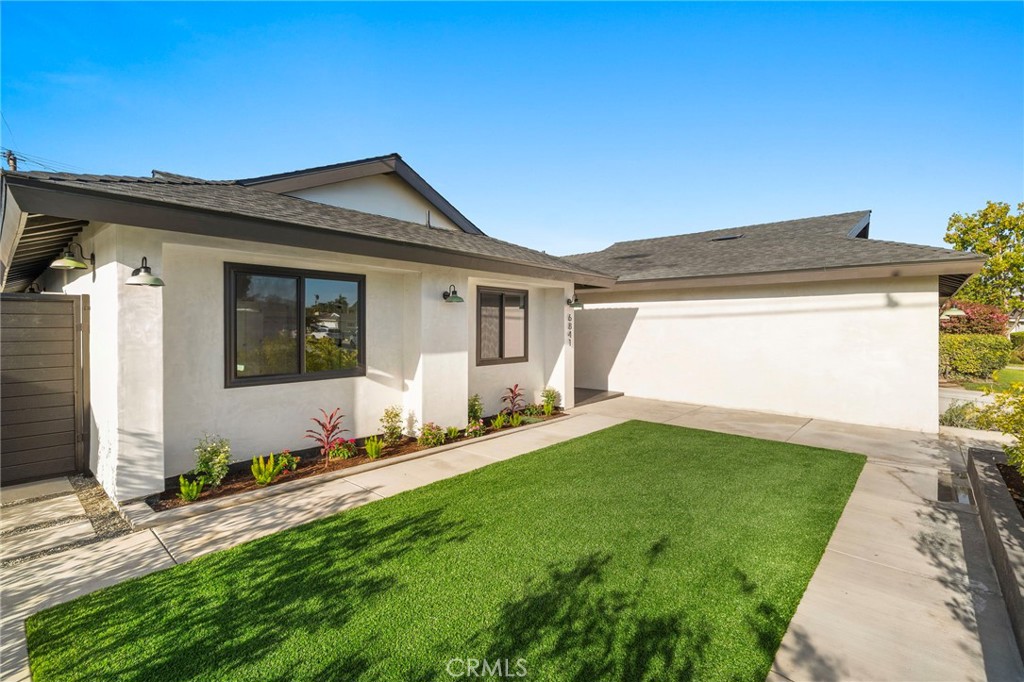 6841 Bonnie Drive