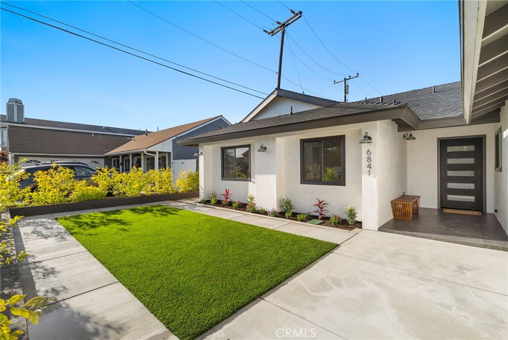 6841 Bonnie Drive