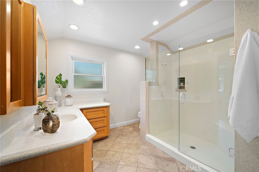 11302 Pennell Circle
