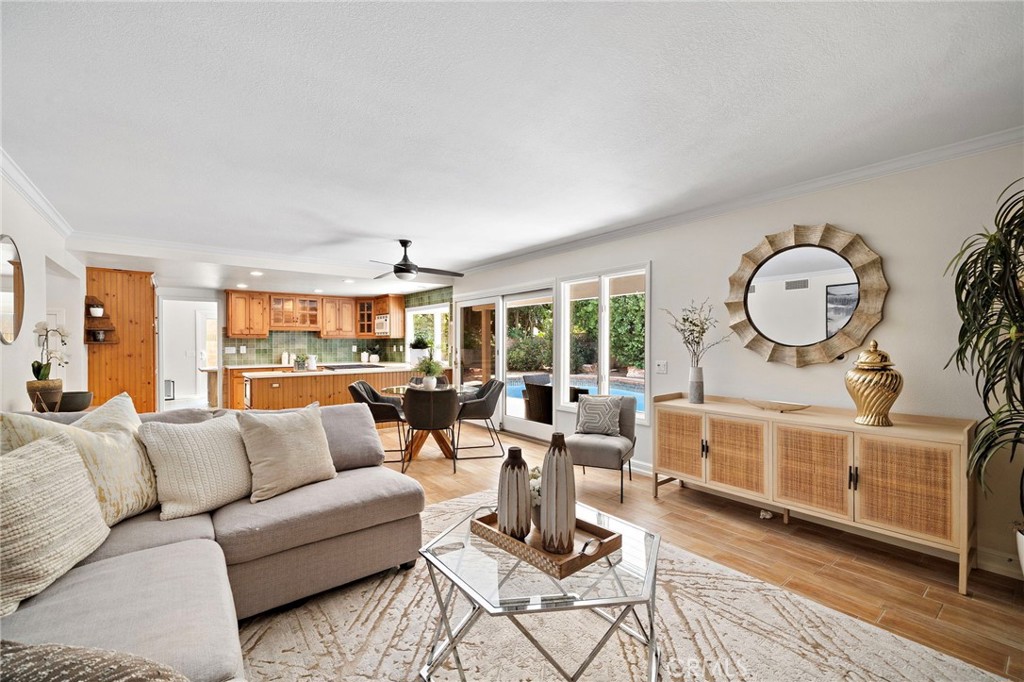 11302 Pennell Circle