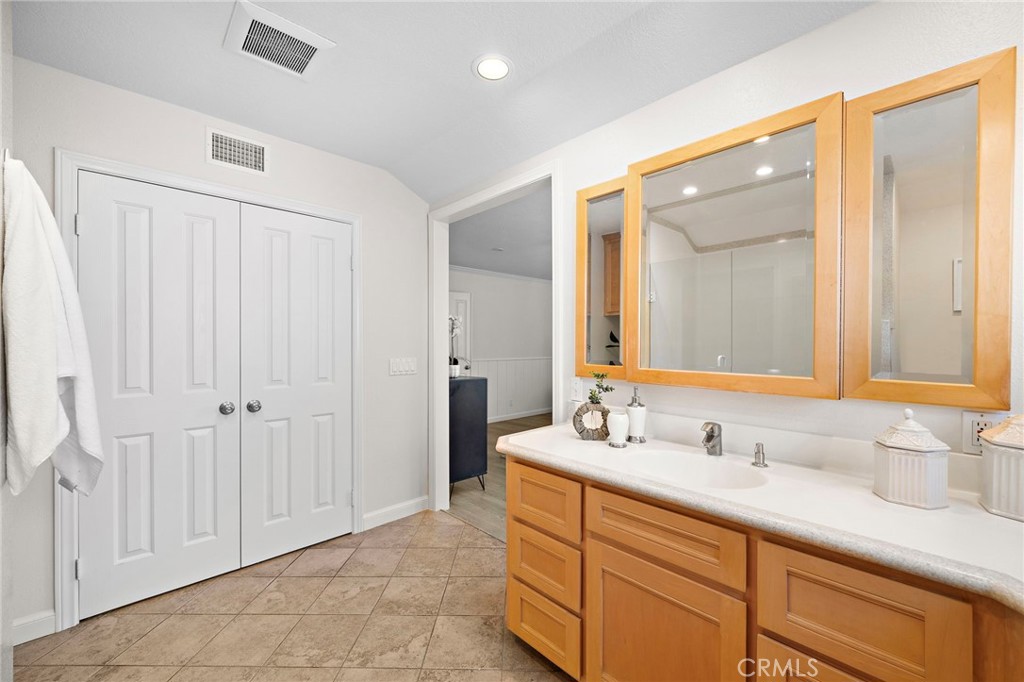 11302 Pennell Circle