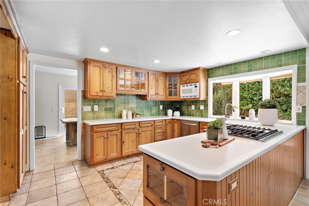 11302 Pennell Circle
