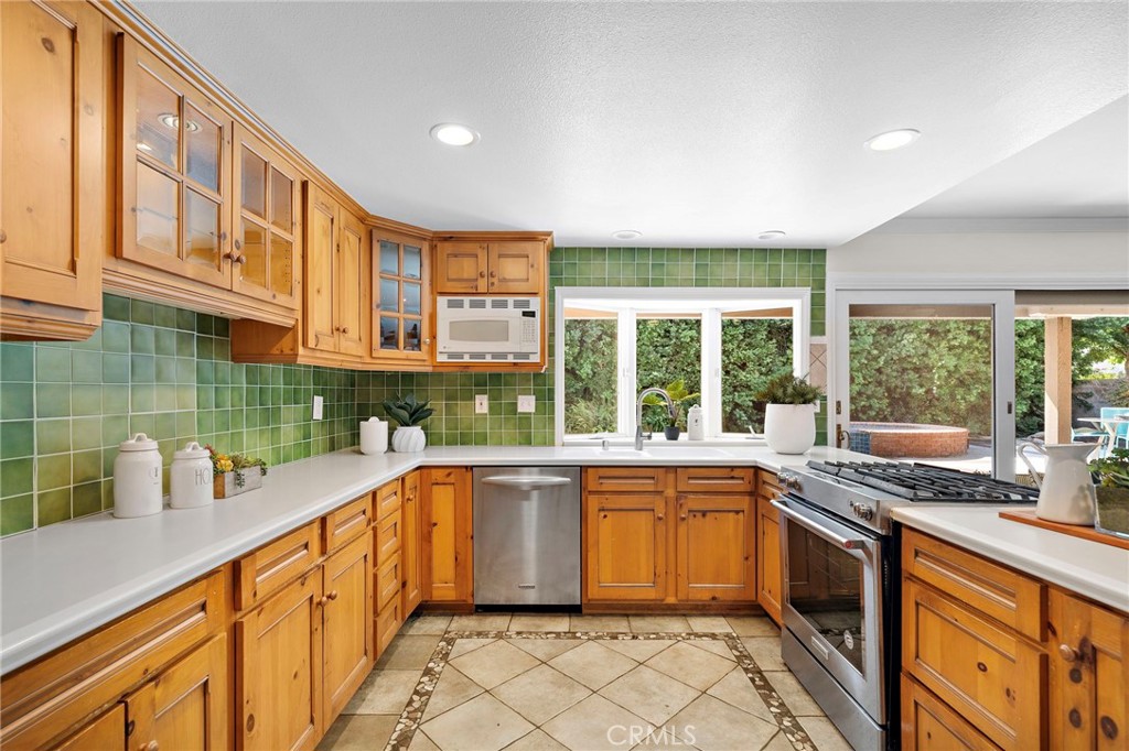 11302 Pennell Circle