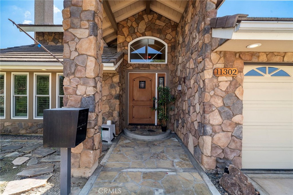 11302 Pennell Circle