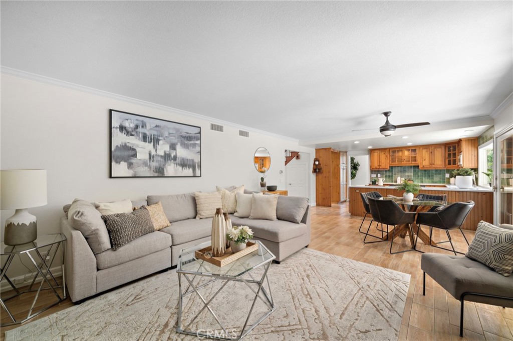 11302 Pennell Circle