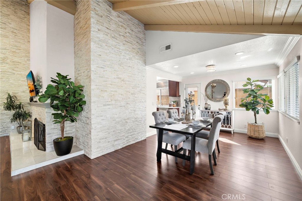 17925 Mount Coulter