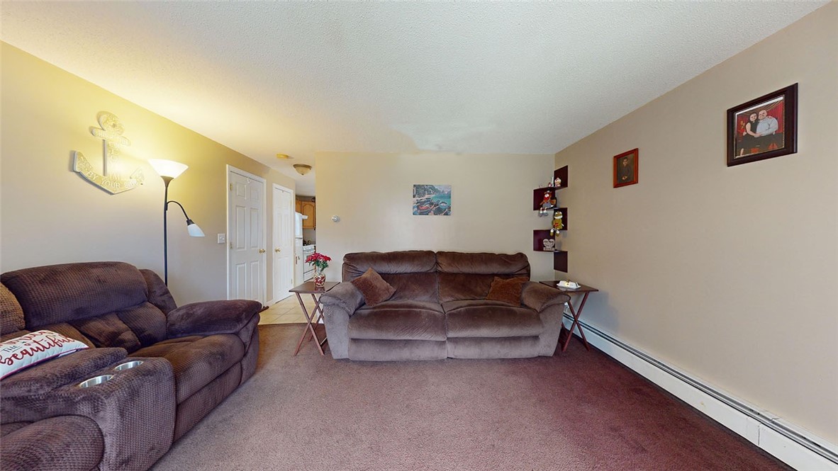 8 Hill Avenue