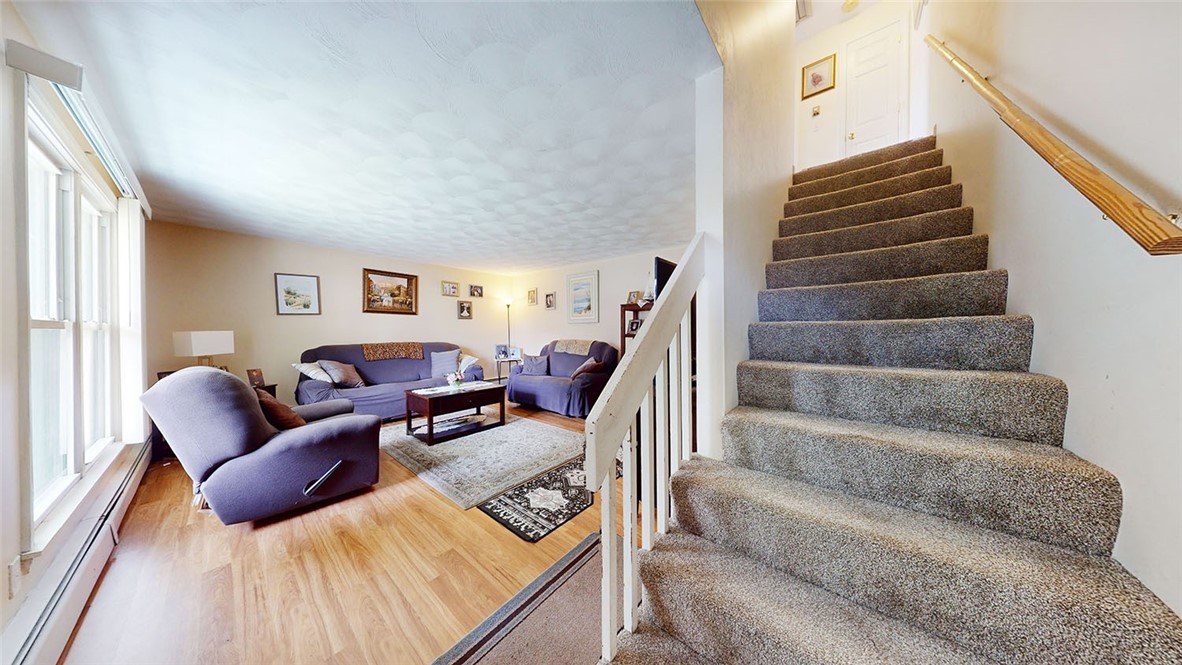 8 Hill Avenue