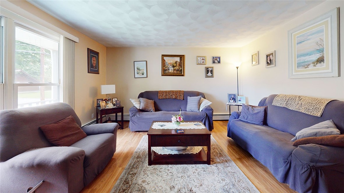 8 Hill Avenue