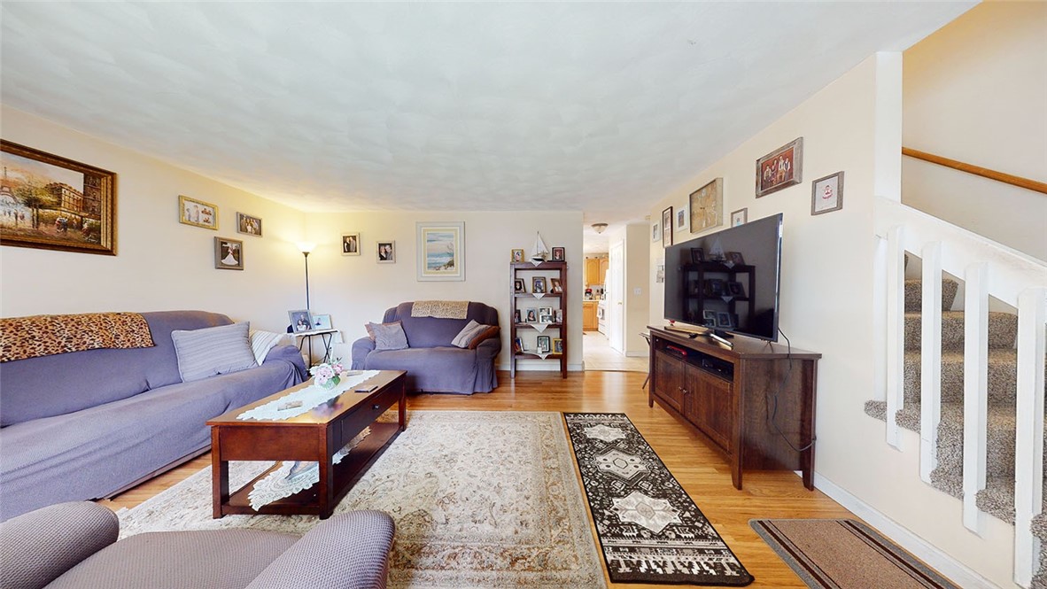 8 Hill Avenue