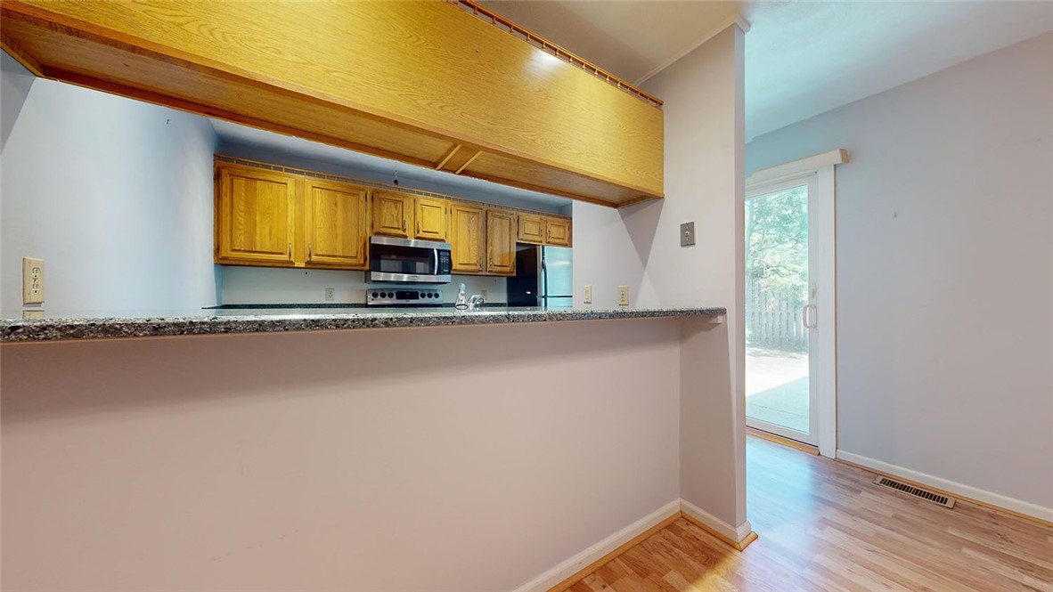 14 Caddy Rock Road D