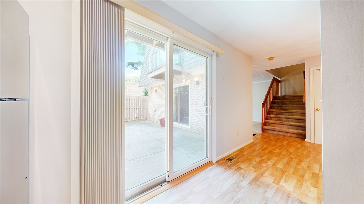 14 Caddy Rock Road D