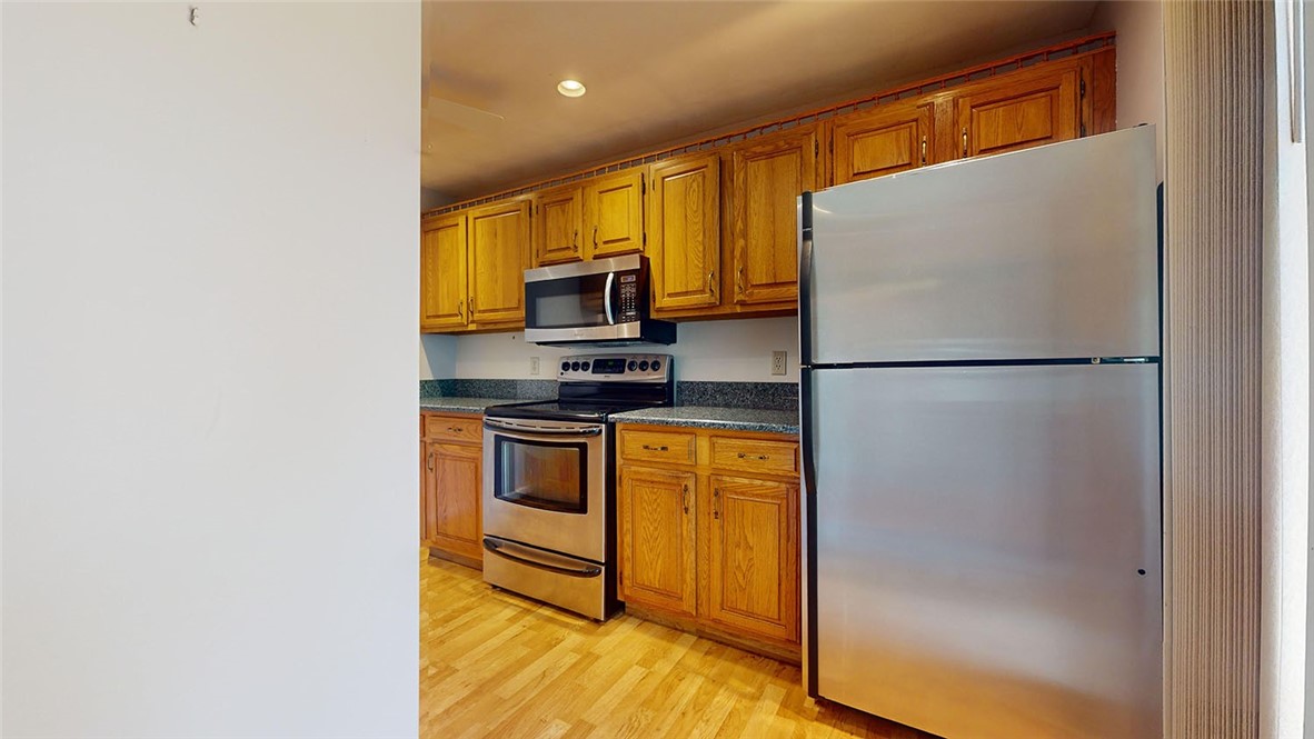 14 Caddy Rock Road D