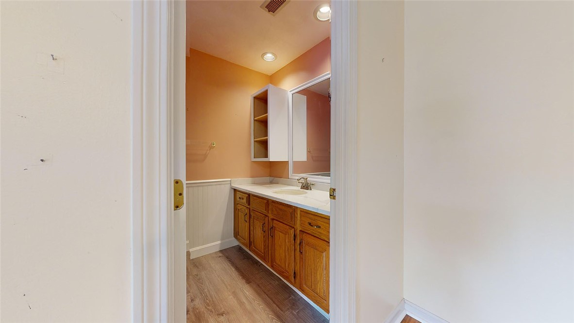14 Caddy Rock Road D