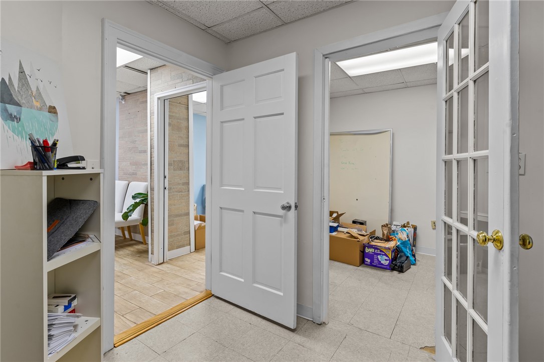 400 Massasoit Avenue 111